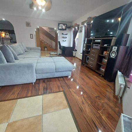Morrison Apartments Miercurea Ciuc Ngoại thất bức ảnh