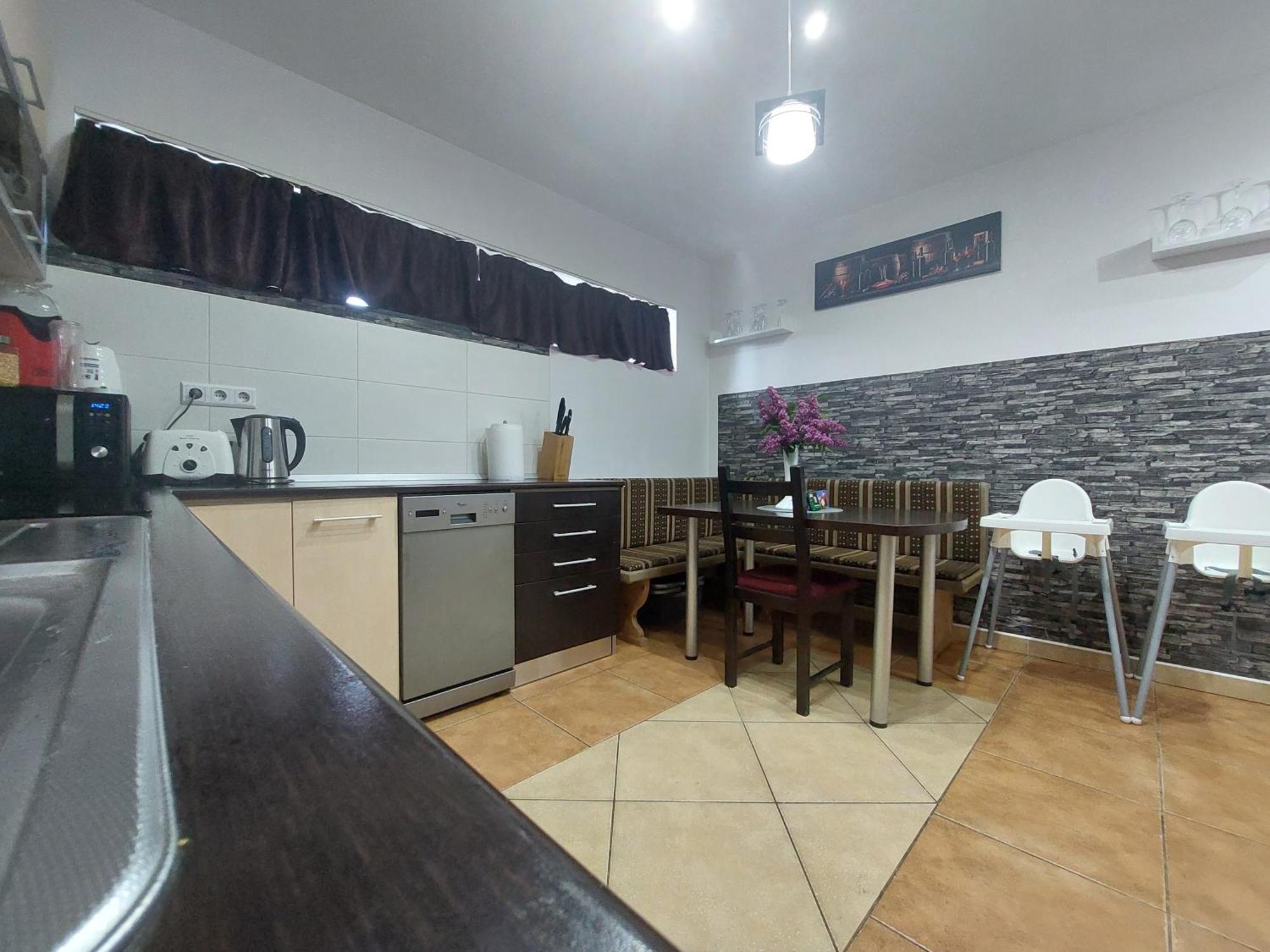 Morrison Apartments Miercurea Ciuc Ngoại thất bức ảnh