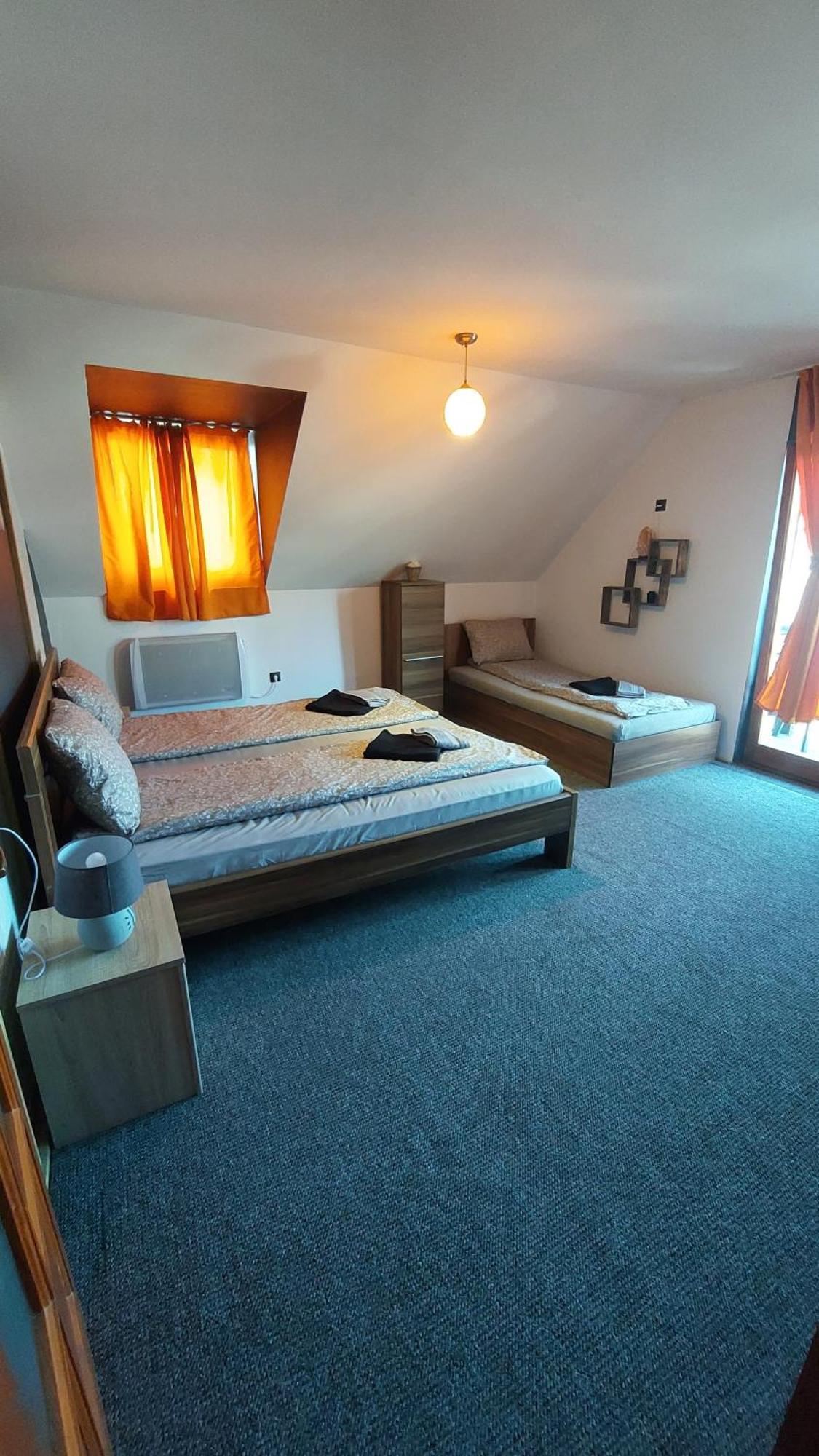 Morrison Apartments Miercurea Ciuc Phòng bức ảnh